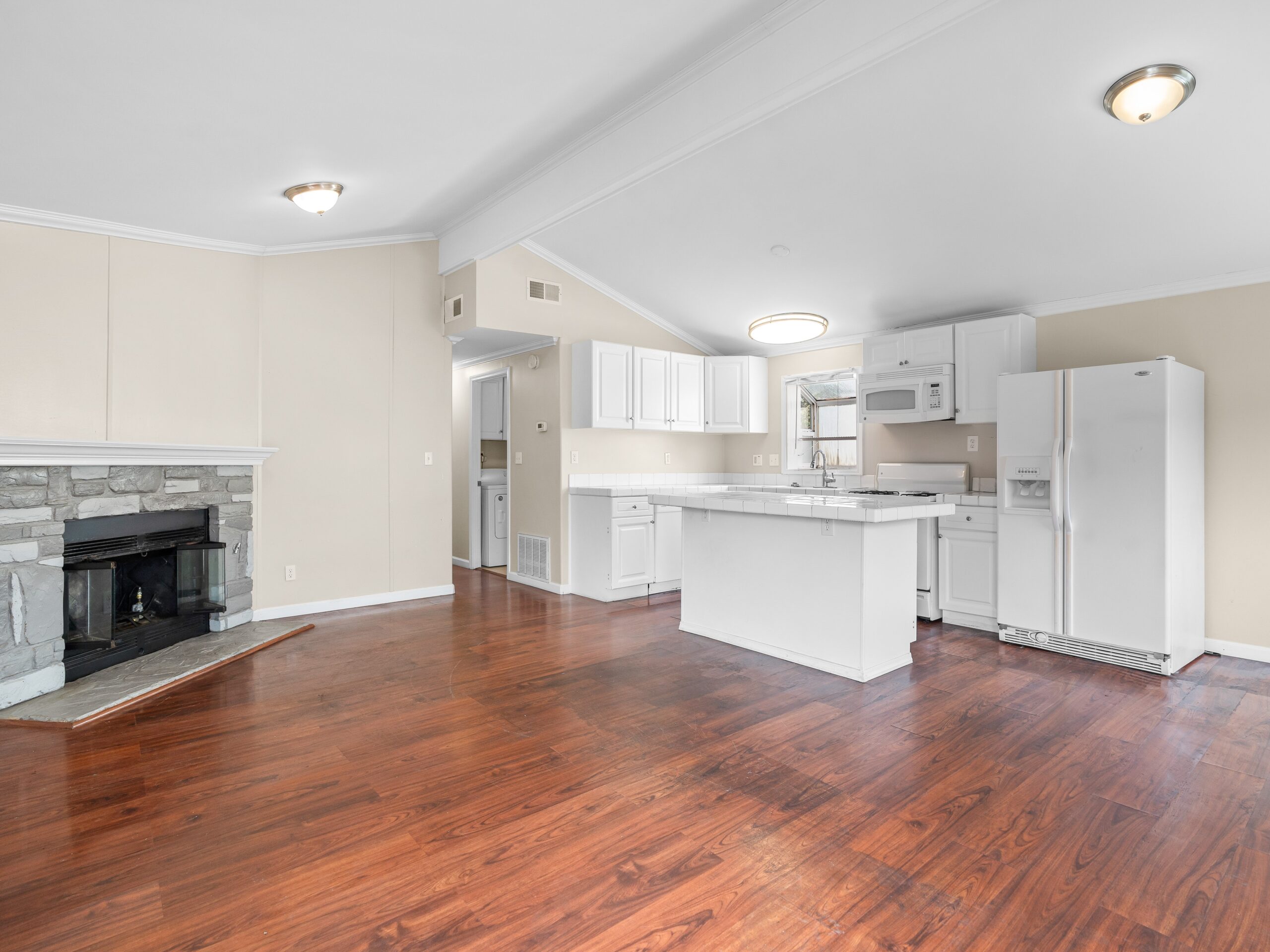 One & TwoBedroom Houses For Rent in Pacifica